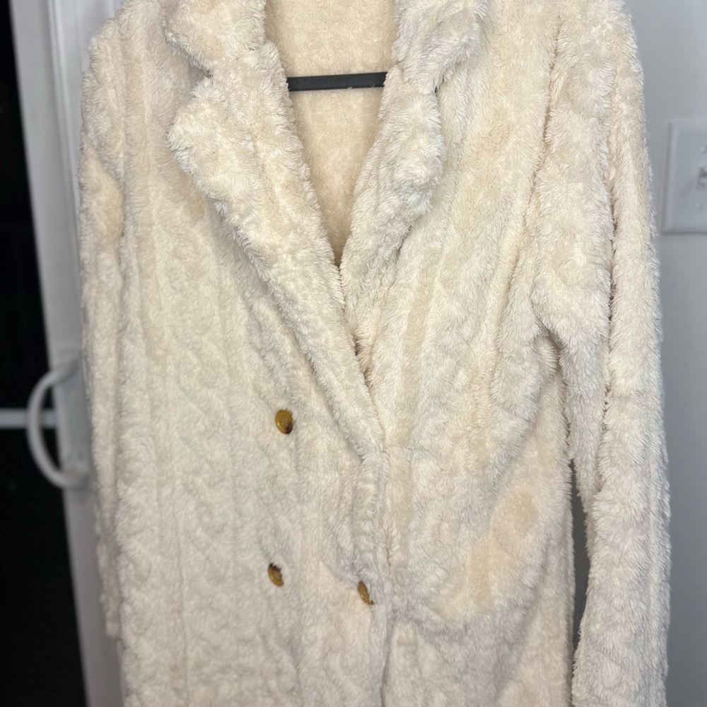 Cream Plush Teddy Jacket with Wide Lapels